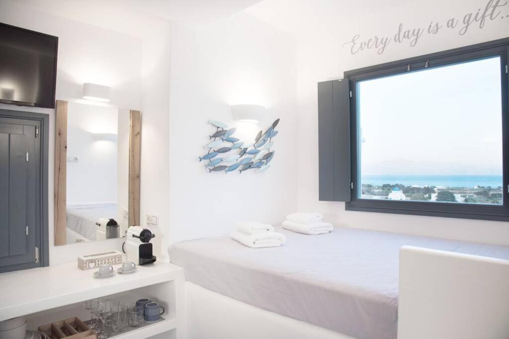 דירות Isterni  Sunny Studio W.Breathtaking Naxos Views In Isterni מראה חיצוני תמונה